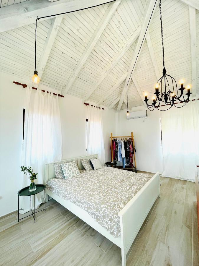 Chic Sea Front Apartment With Breathtaking Kotor Bay View Доньї-Столів Екстер'єр фото