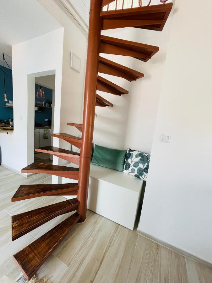 Chic Sea Front Apartment With Breathtaking Kotor Bay View Доньї-Столів Екстер'єр фото